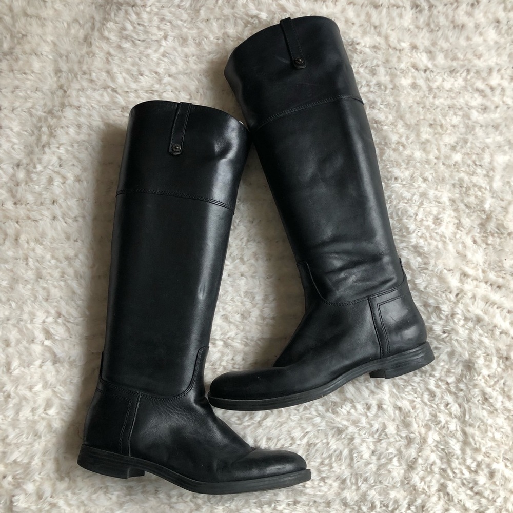 Enzo Angiolini Eaellerby Riding Boots. Excellent used condition. Black leather.